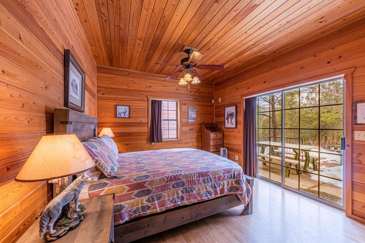 Cabin #4 The Wolves Den - Pet Friendly- Sleeps 6 - Playground & Game Room Payson Bagian luar foto